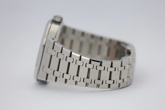 Men’s Quartz Watch – Sleek, Minimalist Design with Stainless Steel Strap